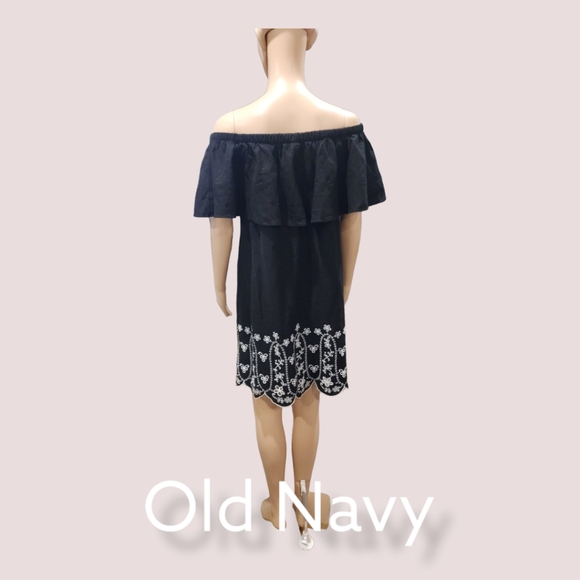 NWT Old Navy Embroidered Dress - Picture 2 of 3